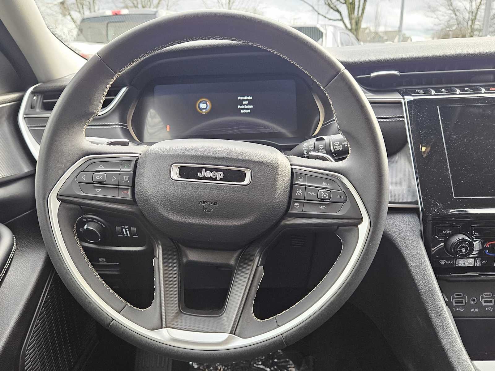 2023 Jeep Grand Cherokee L Laredo