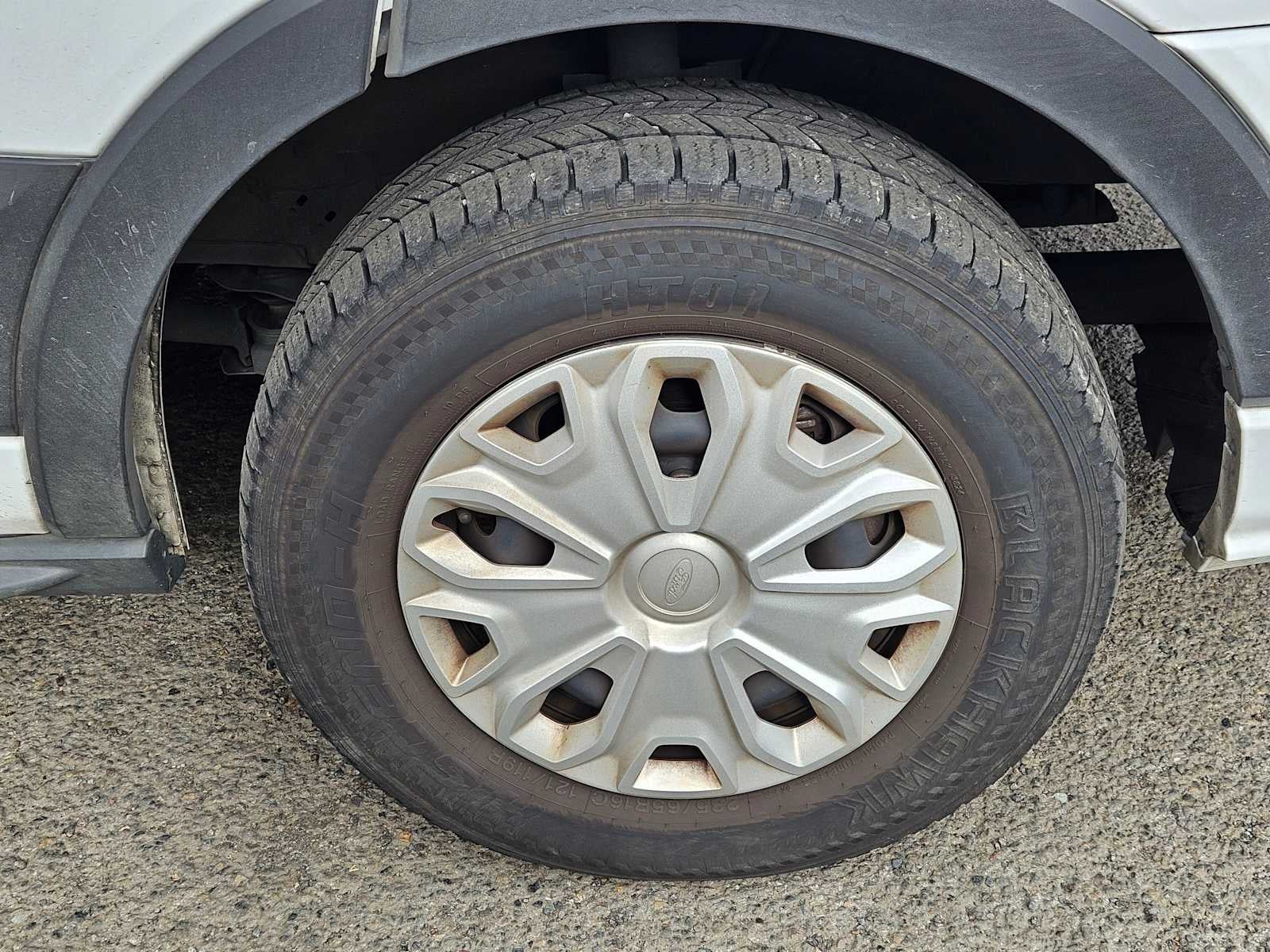 2023 Ford Transit Passenger Wagon XLT