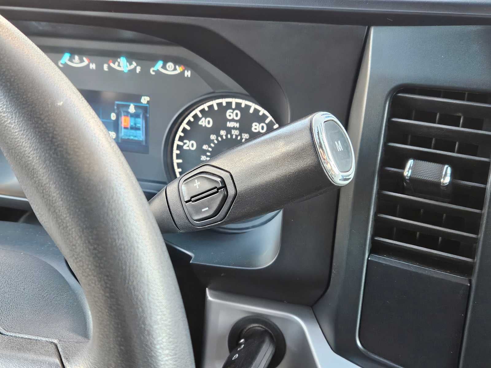 2023 Ford Super Duty F-350 SRW XLT