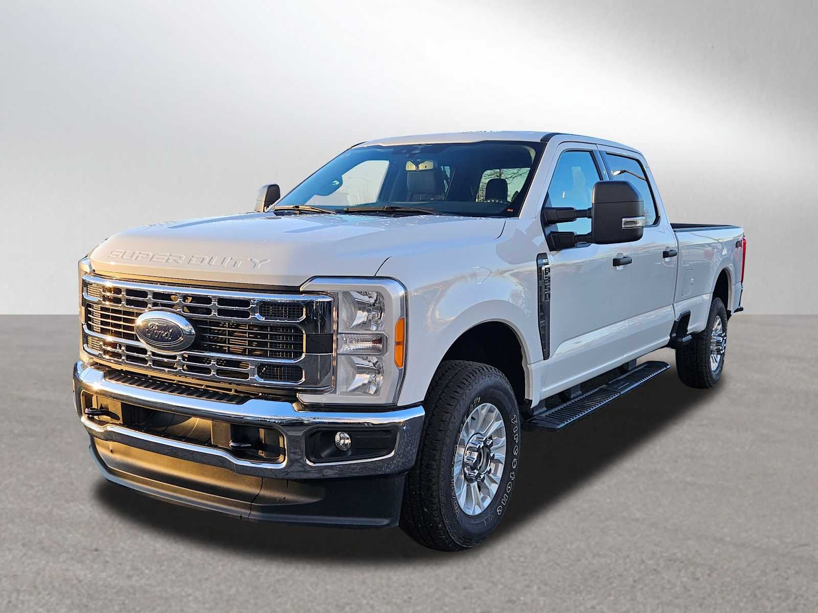 2023 Ford Super Duty F-350 SRW XLT