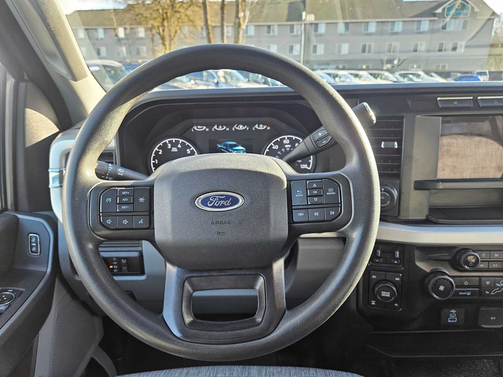 2023 Ford Super Duty F-350 SRW Pickup XLT