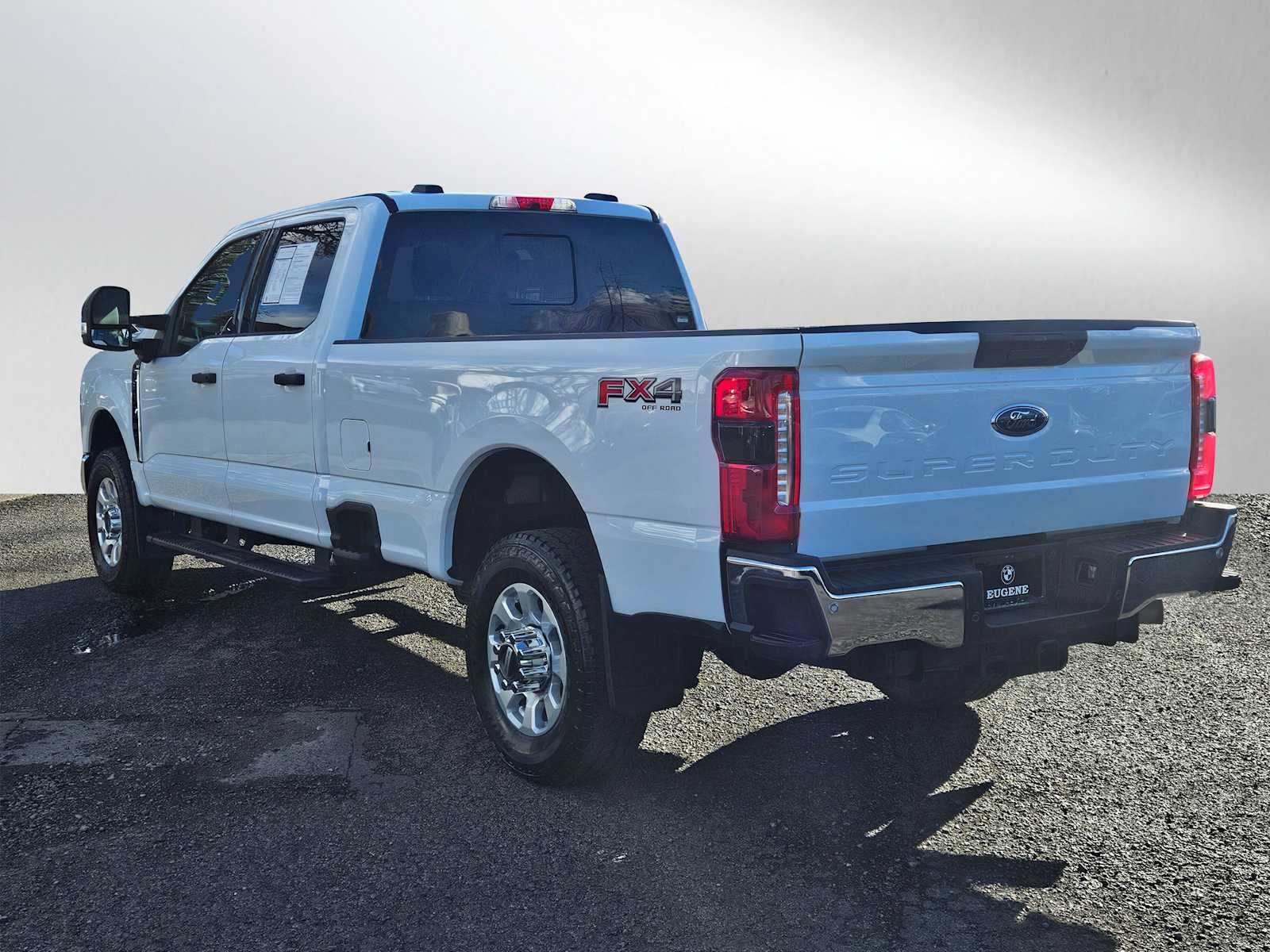 2023 Ford Super Duty F-350 SRW Pickup XLT
