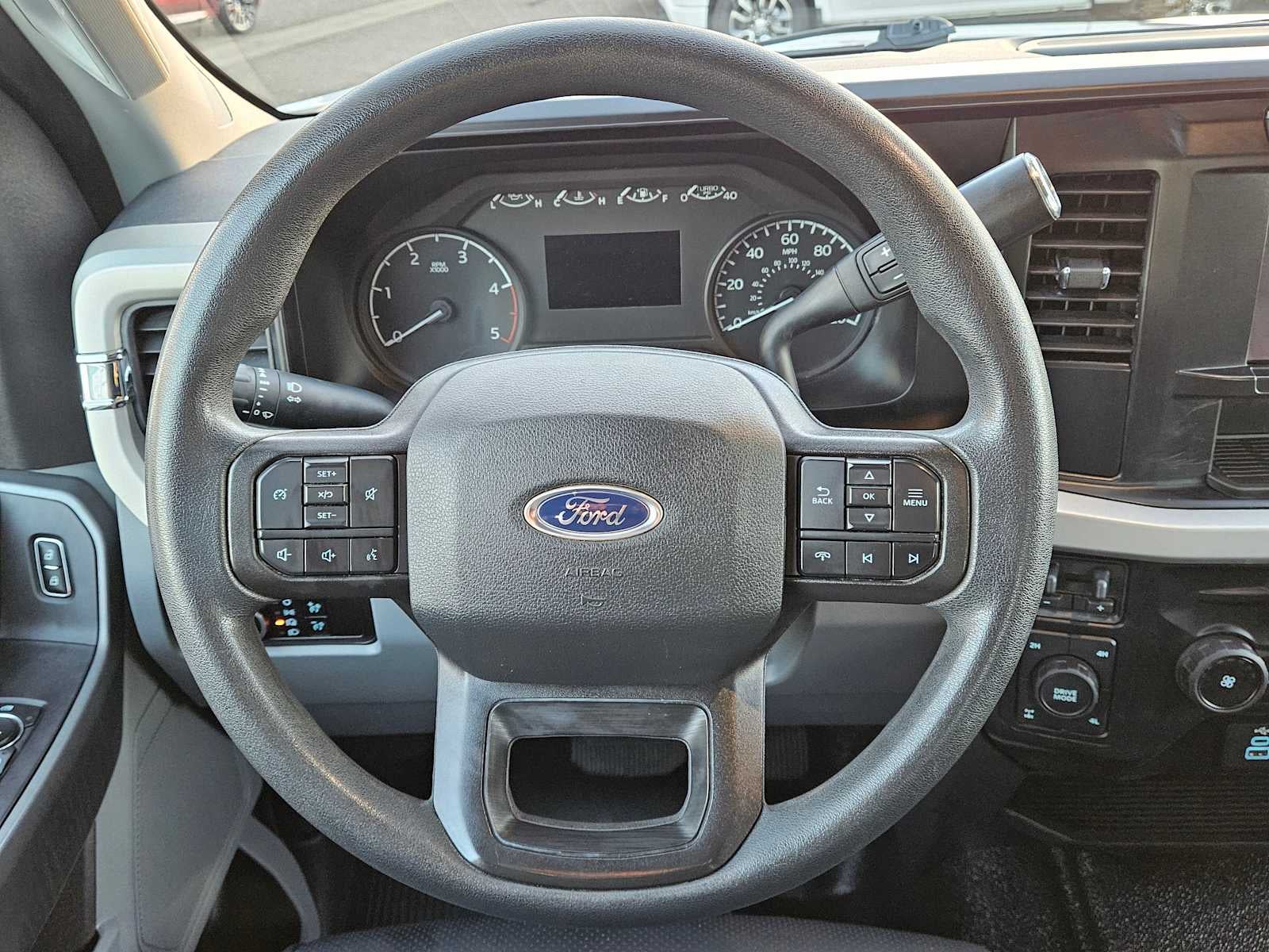 2023 Ford Super Duty F-350 SRW XLT