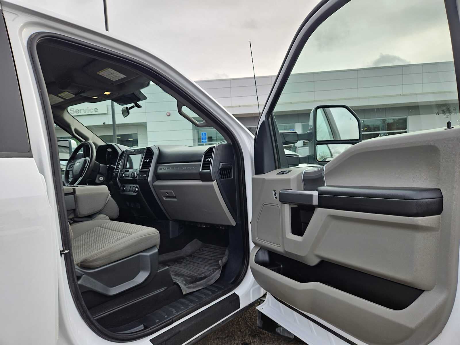 2022 Ford Super Duty F-350 SRW XLT