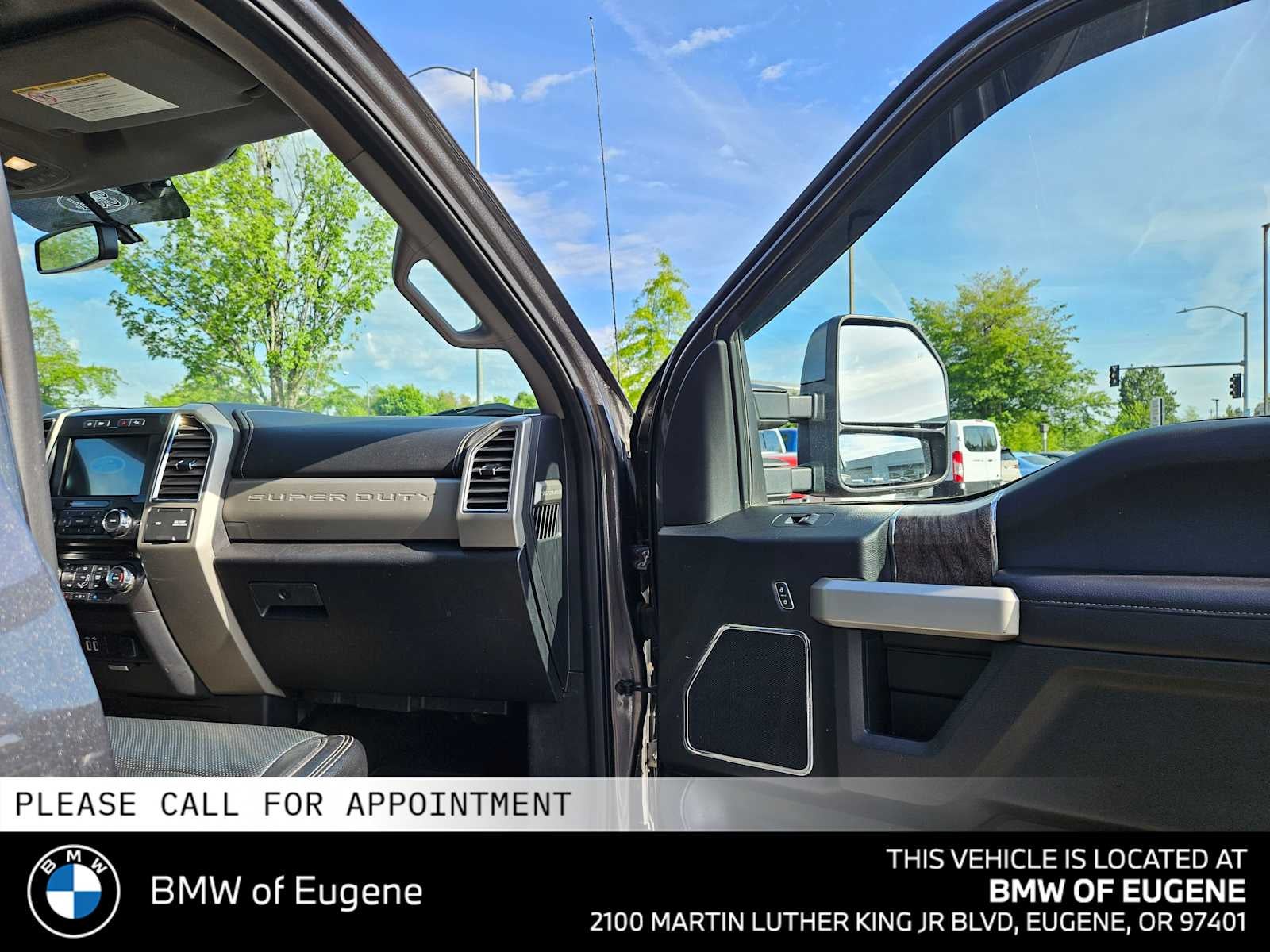 2017 Ford Super Duty F-350 SRW Pickup Lariat