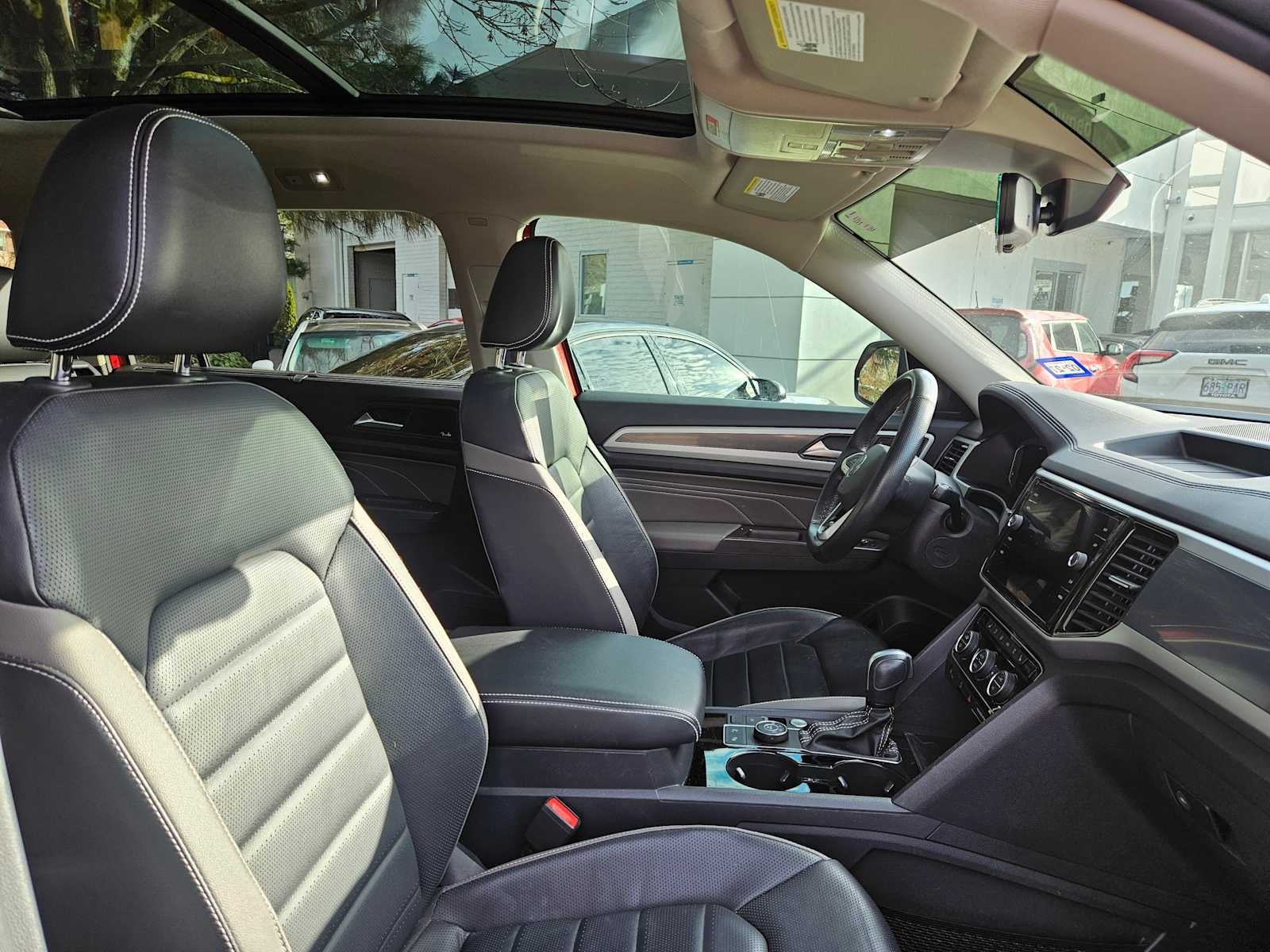 2022 Volkswagen Atlas 3.6L V6 SEL Premium R-Line