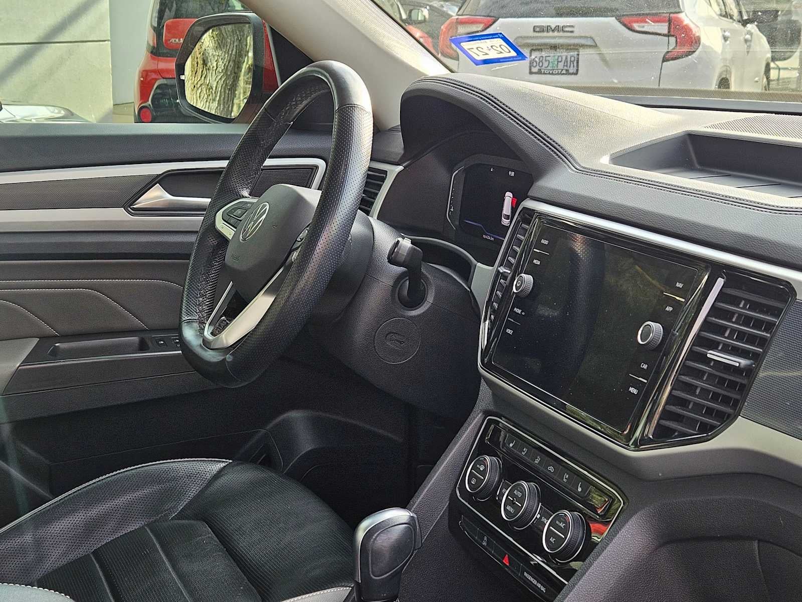 2022 Volkswagen Atlas 3.6L V6 SEL Premium R-Line