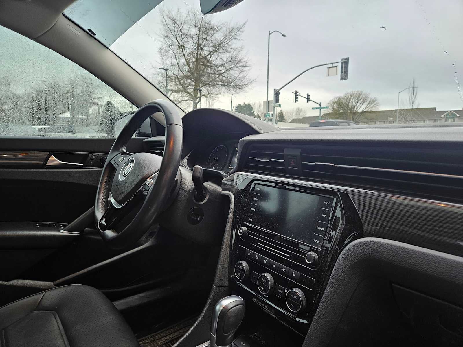 2020 Volkswagen Passat 2.0T R-Line