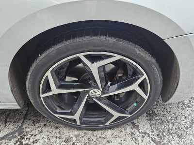 2020 Volkswagen Passat 2.0T R-Line