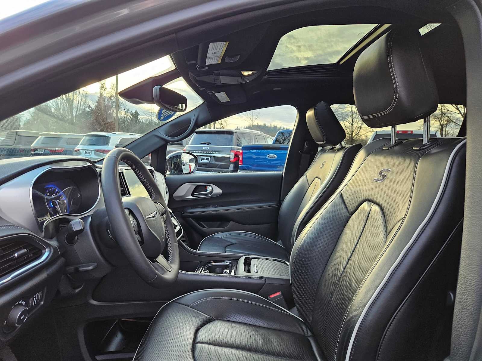 2025 Chrysler Pacifica Limited