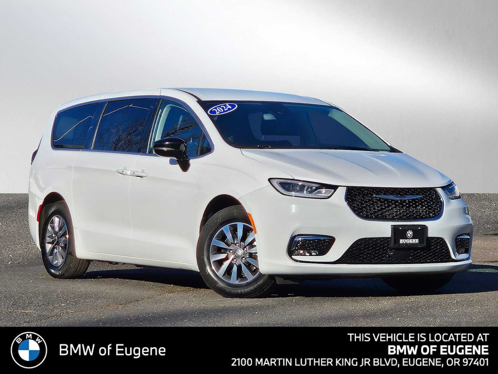 2024 Chrysler Pacifica Hybrid Select