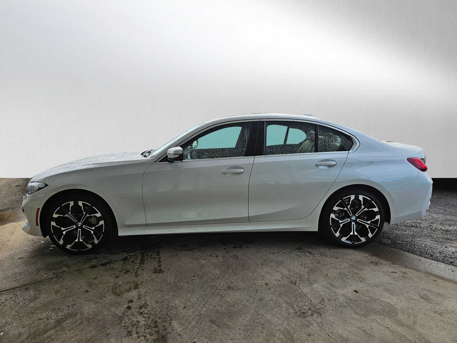 2025 BMW 3 Series 330i xDrive