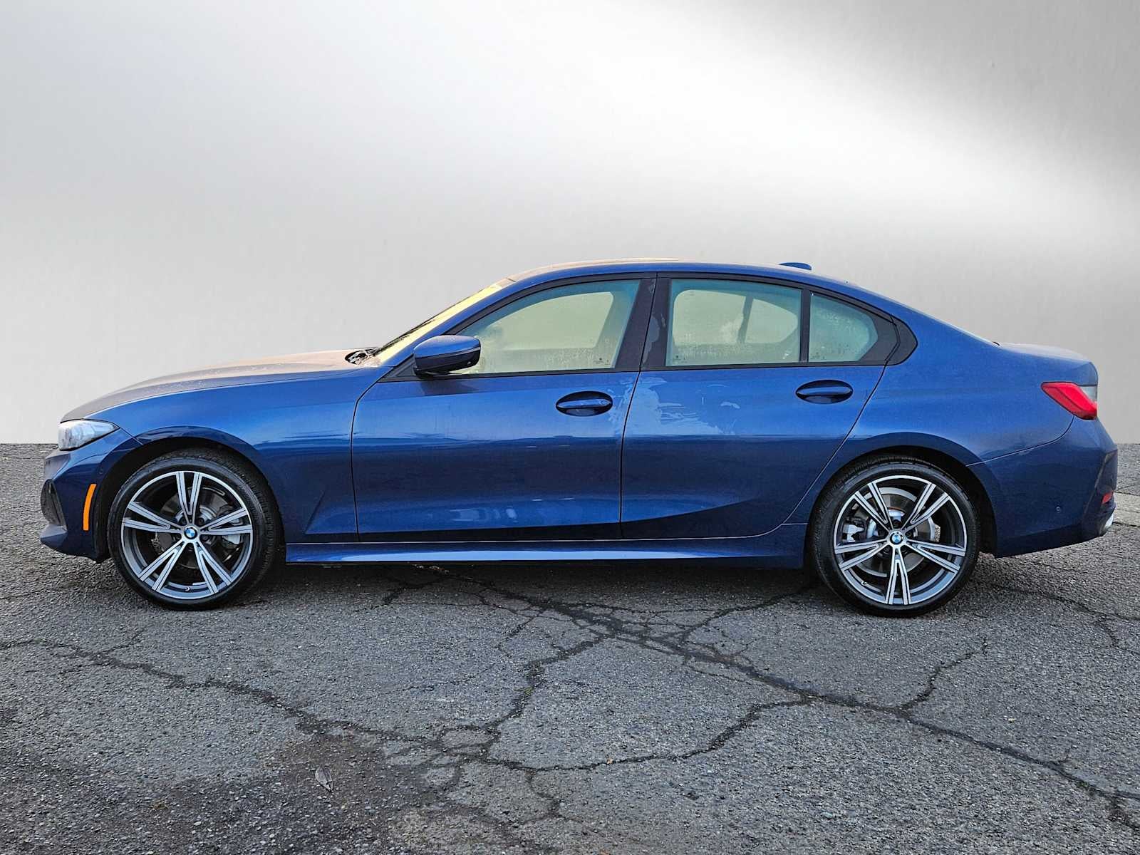 2023 BMW 3 Series 330i xDrive