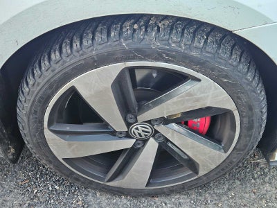 2019 Volkswagen Golf GTI SE