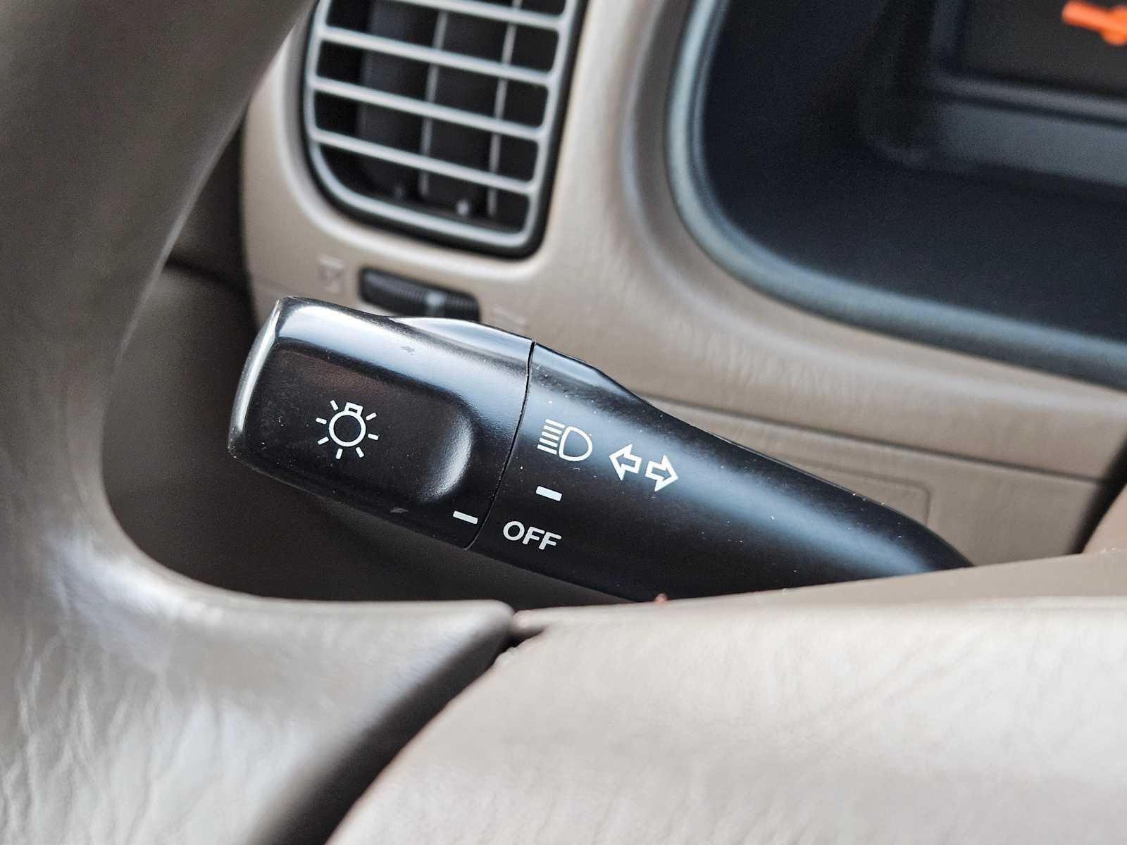 2000 Toyota Tundra Reg Cab V6 Auto