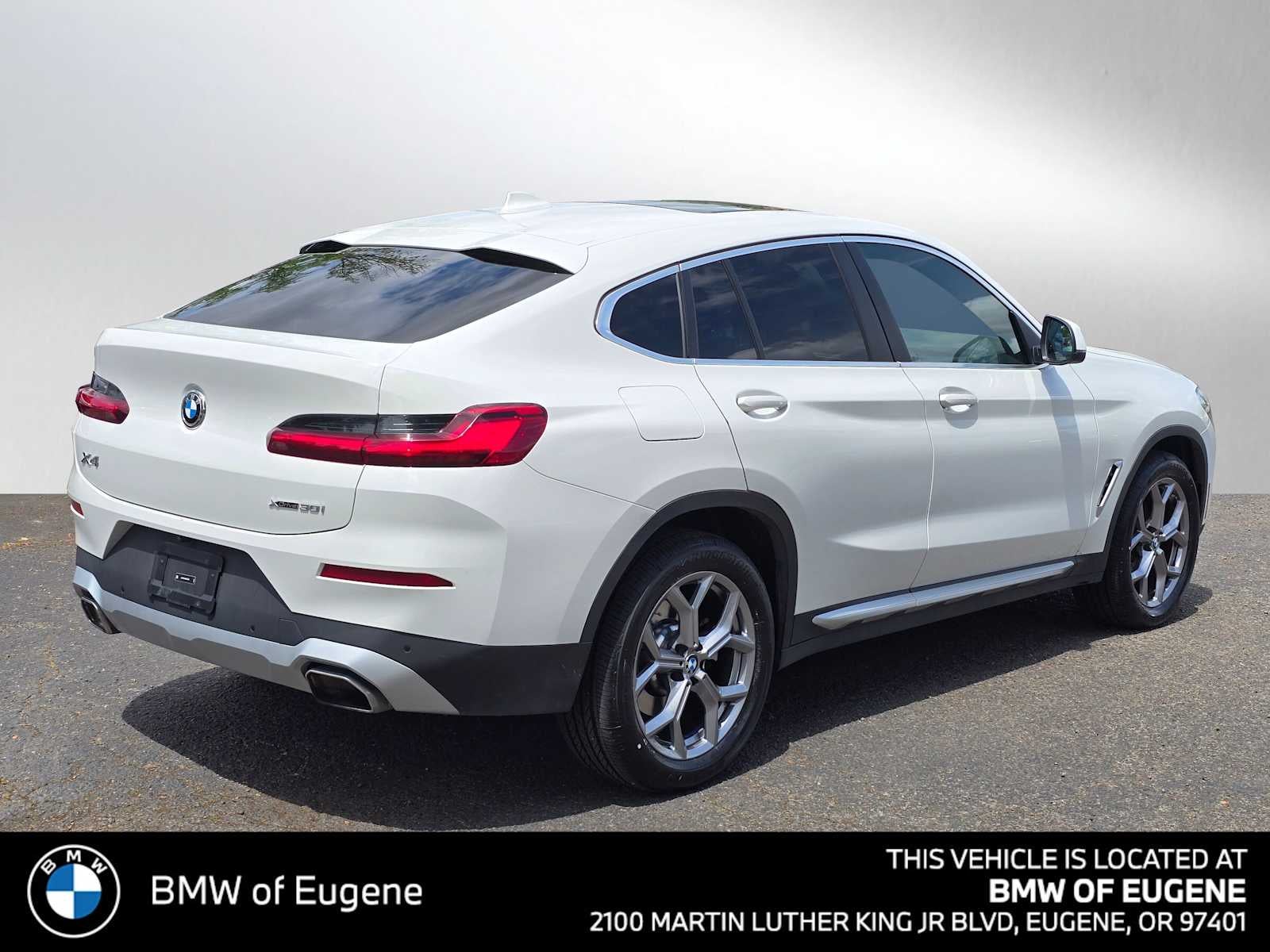 2025 BMW X4 xDrive30i xDrive30i