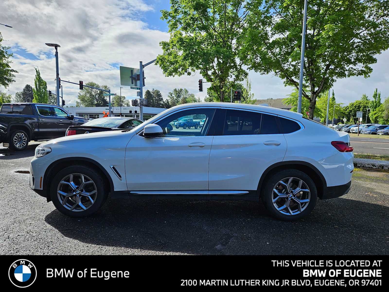 2025 BMW X4 xDrive30i xDrive30i