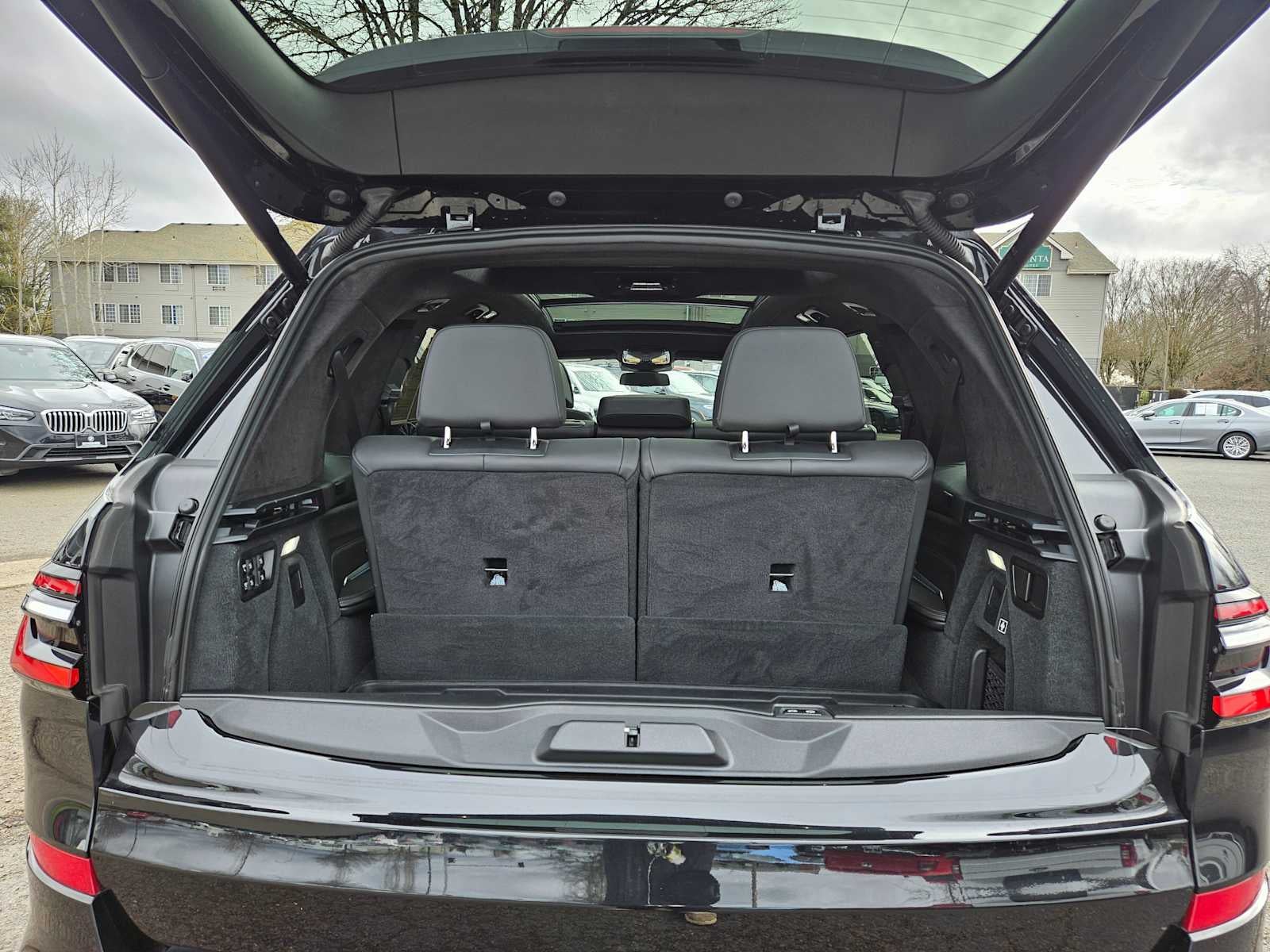 2023 BMW X7 M60i M60i