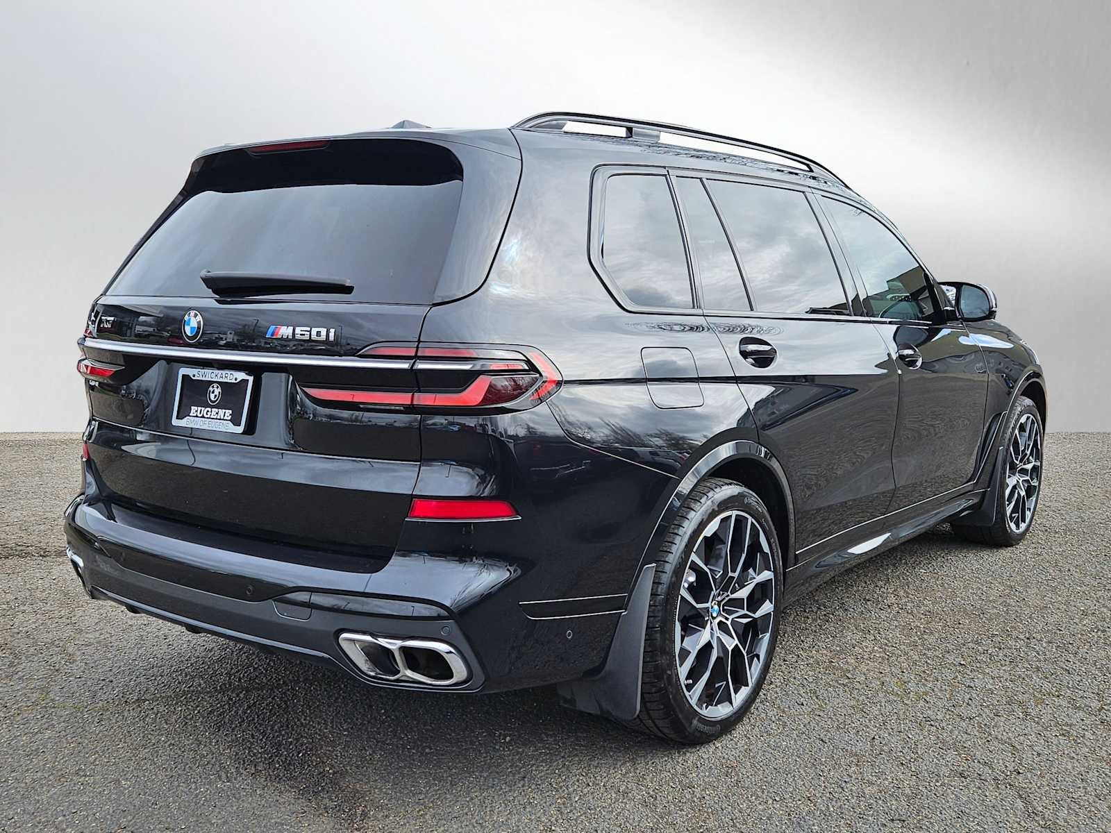2023 BMW X7 M60i M60i