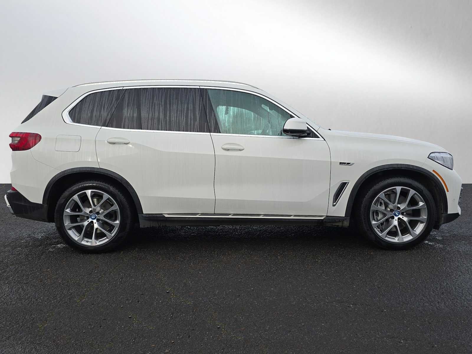 2023 BMW X5 xDrive45e