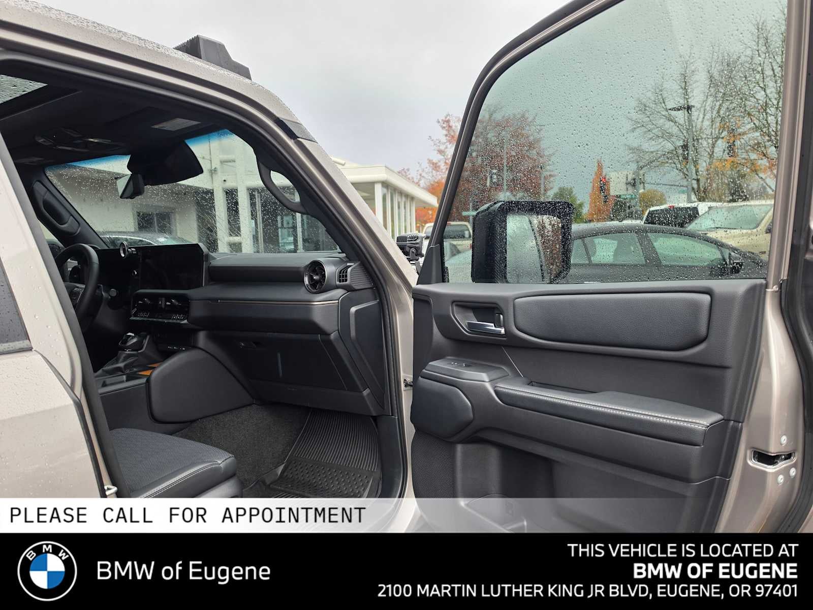 2025 Toyota Land Cruiser 4WD (Natl)