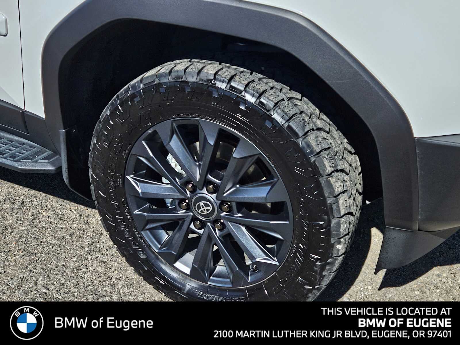 2025 Toyota Land Cruiser 4WD (Natl)