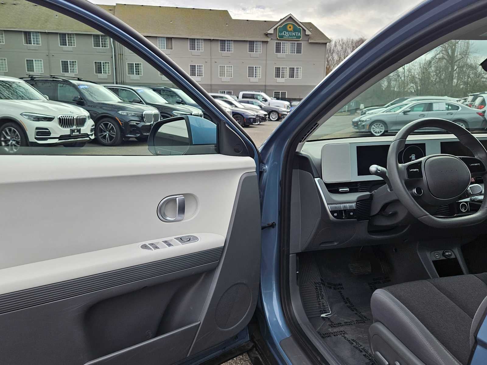 2024 Hyundai IONIQ 5 SEL