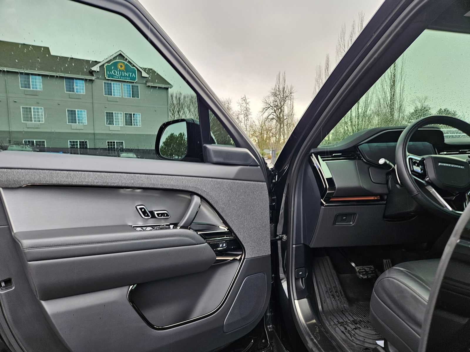 2024 Land Rover Range Rover Sport SE