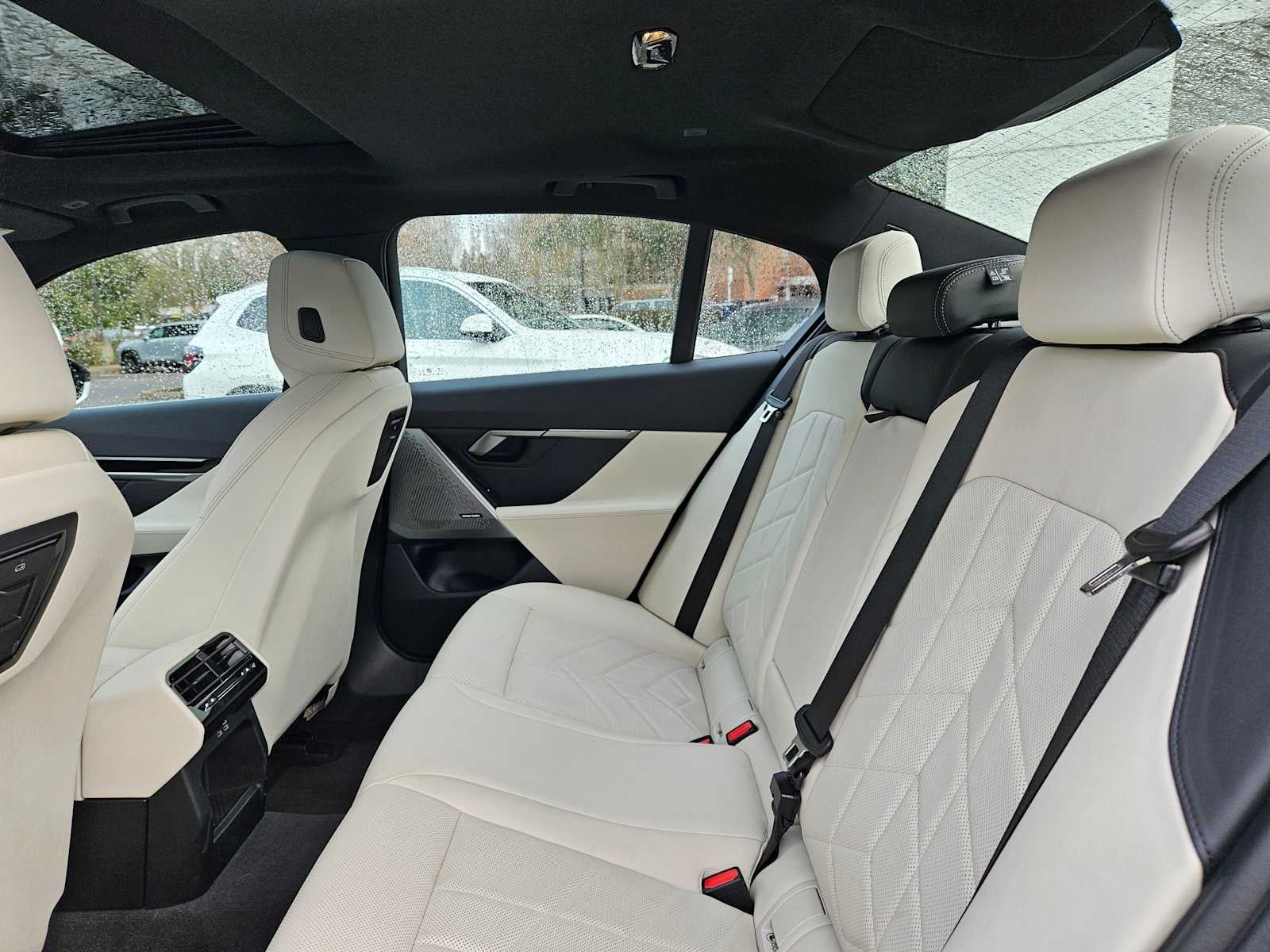 2024 BMW 530i xDrive 530i xDrive