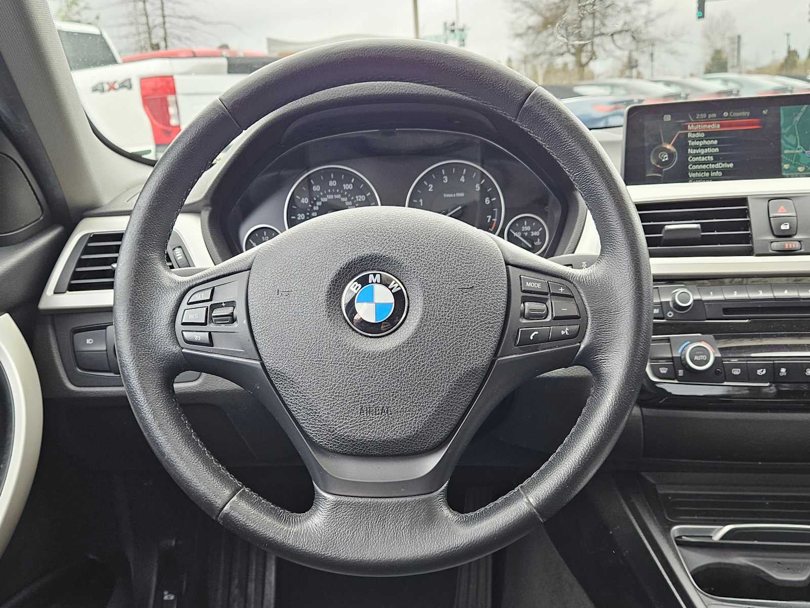 2016 BMW 320i 320i