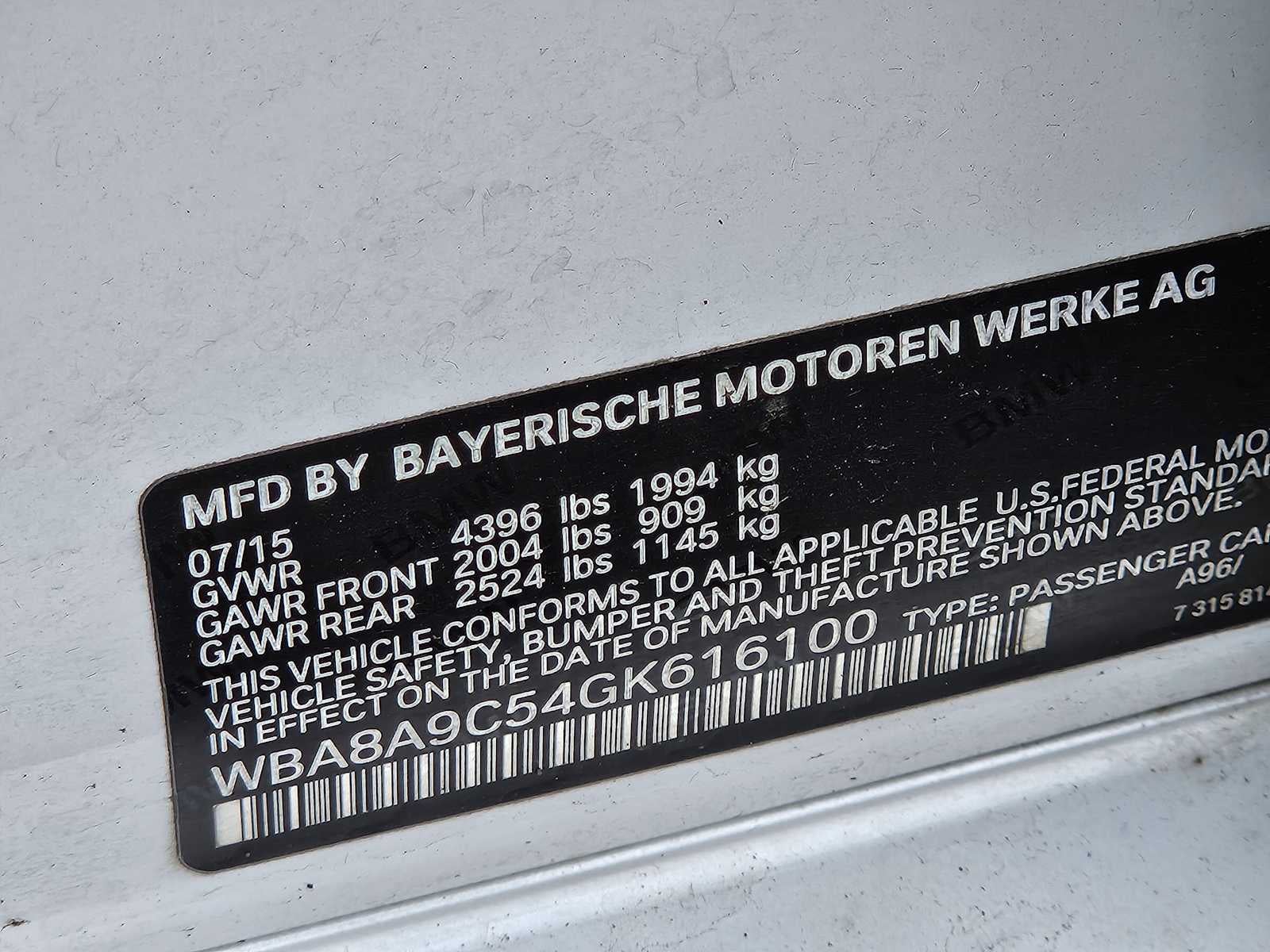 2016 BMW 320i 320i