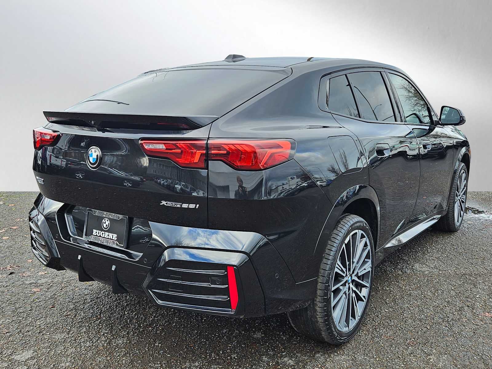 2025 BMW X2 xDrive28i