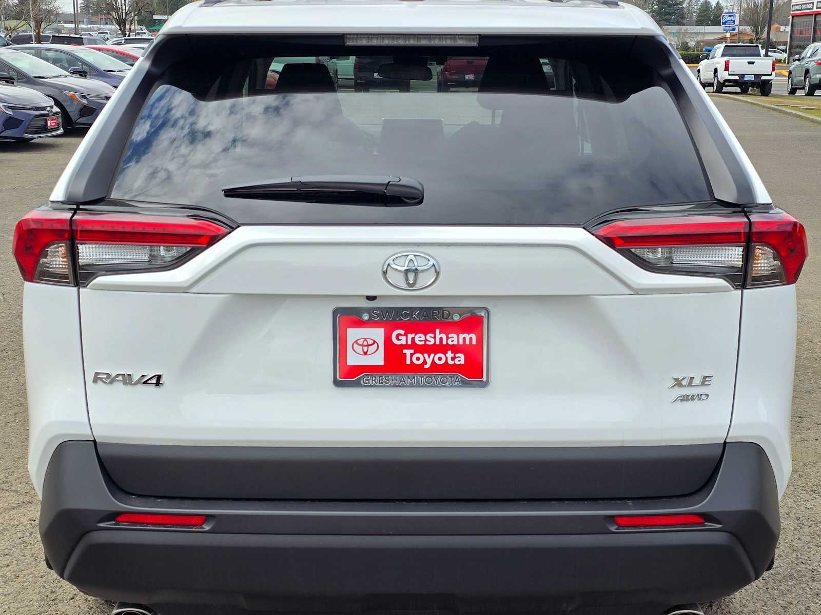 2025 Toyota RAV4 XLE