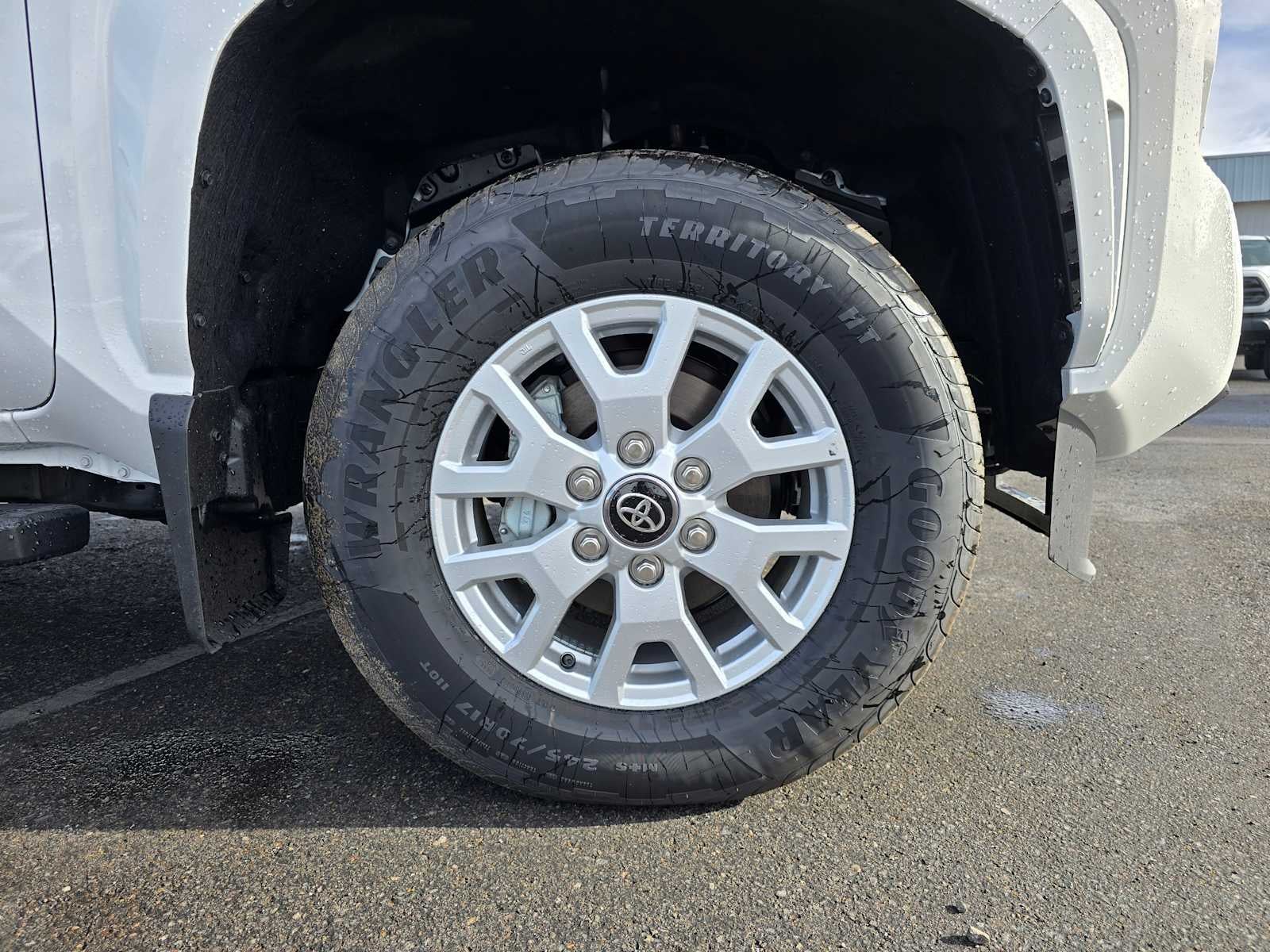 2025 Toyota Tacoma SR5