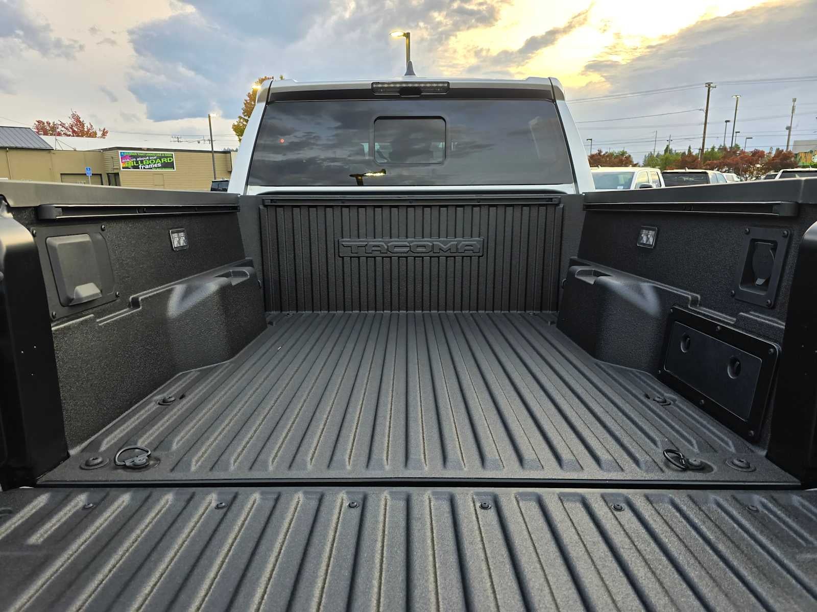 2025 Toyota Tacoma TRD Off Road Hybrid