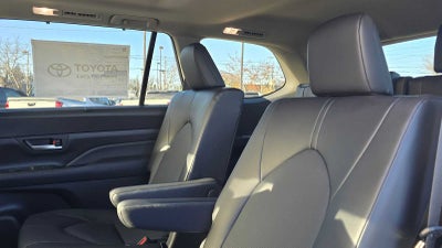 2025 Toyota Grand Highlander XLE