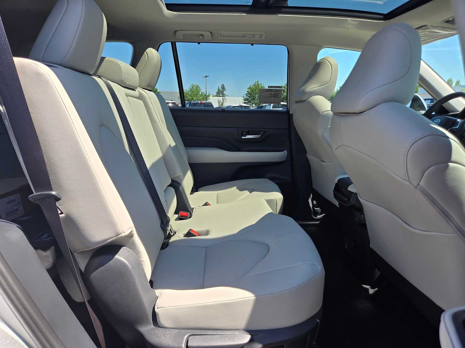 2026 Toyota Grand Highlander Hybrid XLE