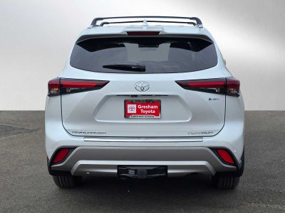 2026 Toyota Highlander Hybrid Platinum
