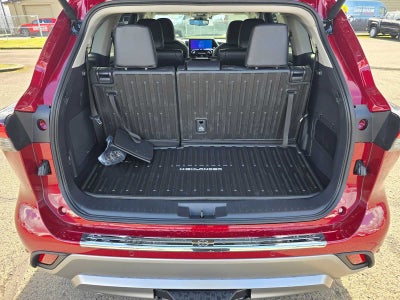 2026 Toyota Highlander Hybrid Platinum