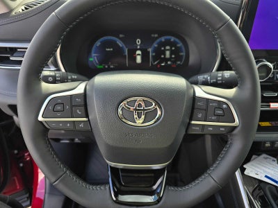 2026 Toyota Highlander Hybrid Platinum