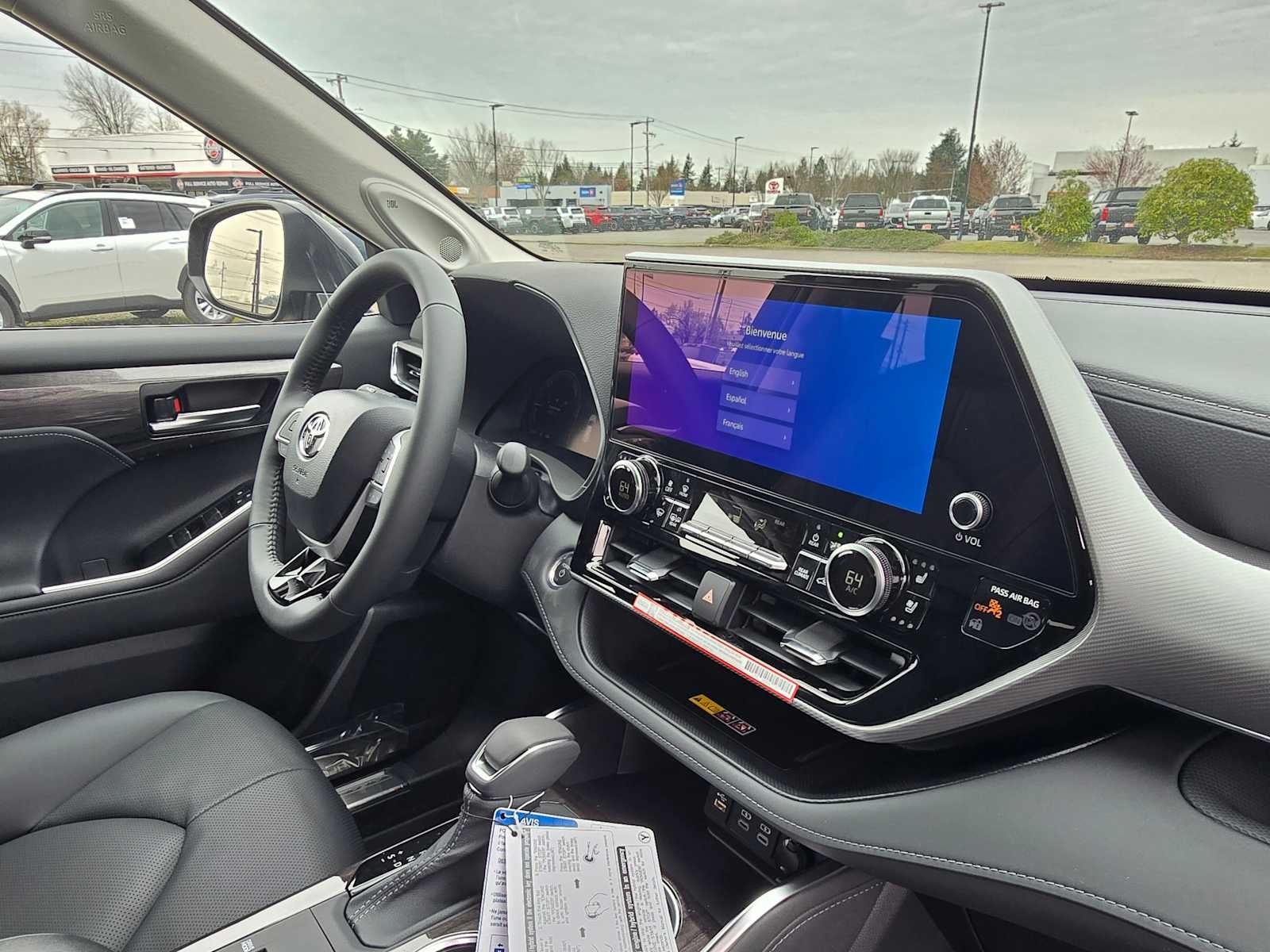 2026 Toyota Highlander Hybrid Platinum