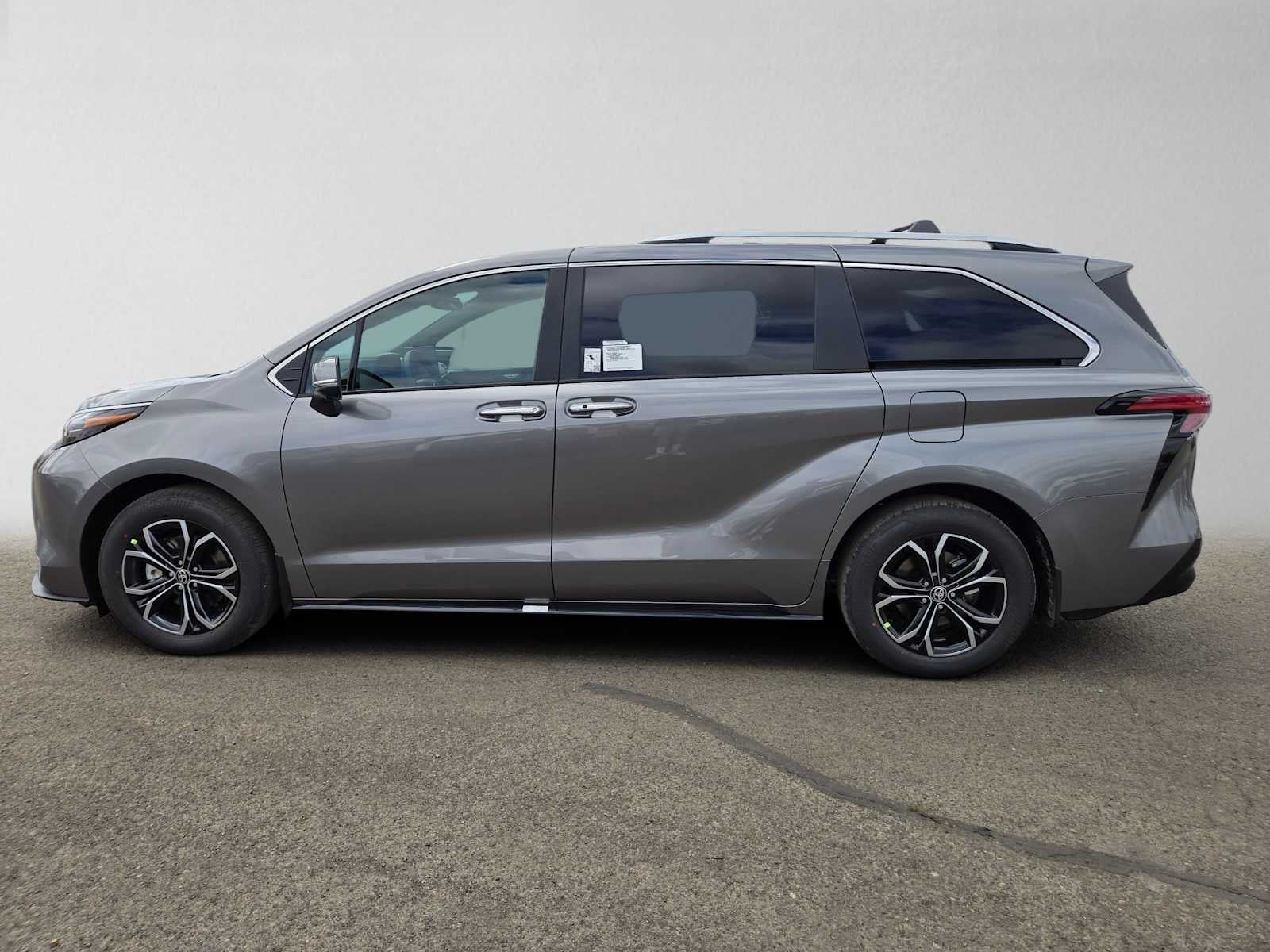 2026 Toyota Sienna Platinum
