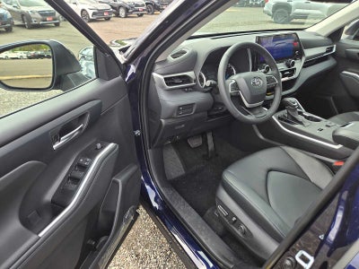 2026 Toyota Highlander Hybrid XLE