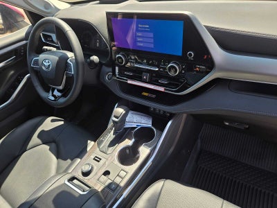 2026 Toyota Highlander Platinum