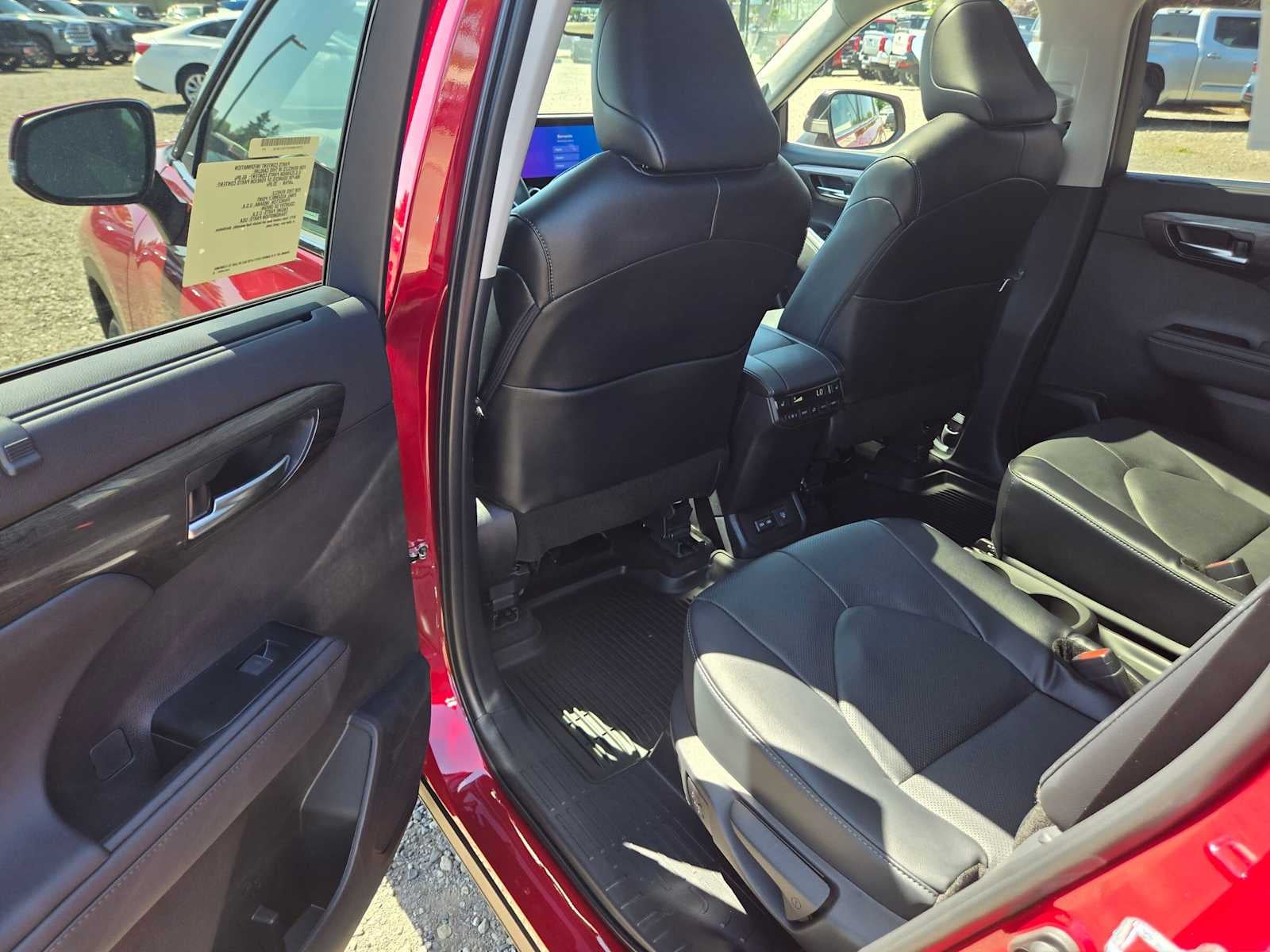 2026 Toyota Highlander Platinum