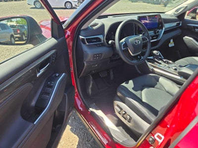 2026 Toyota Highlander Platinum