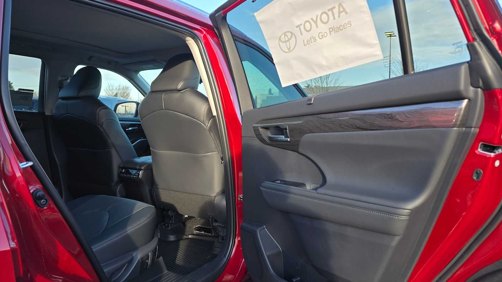 2026 Toyota Highlander Platinum