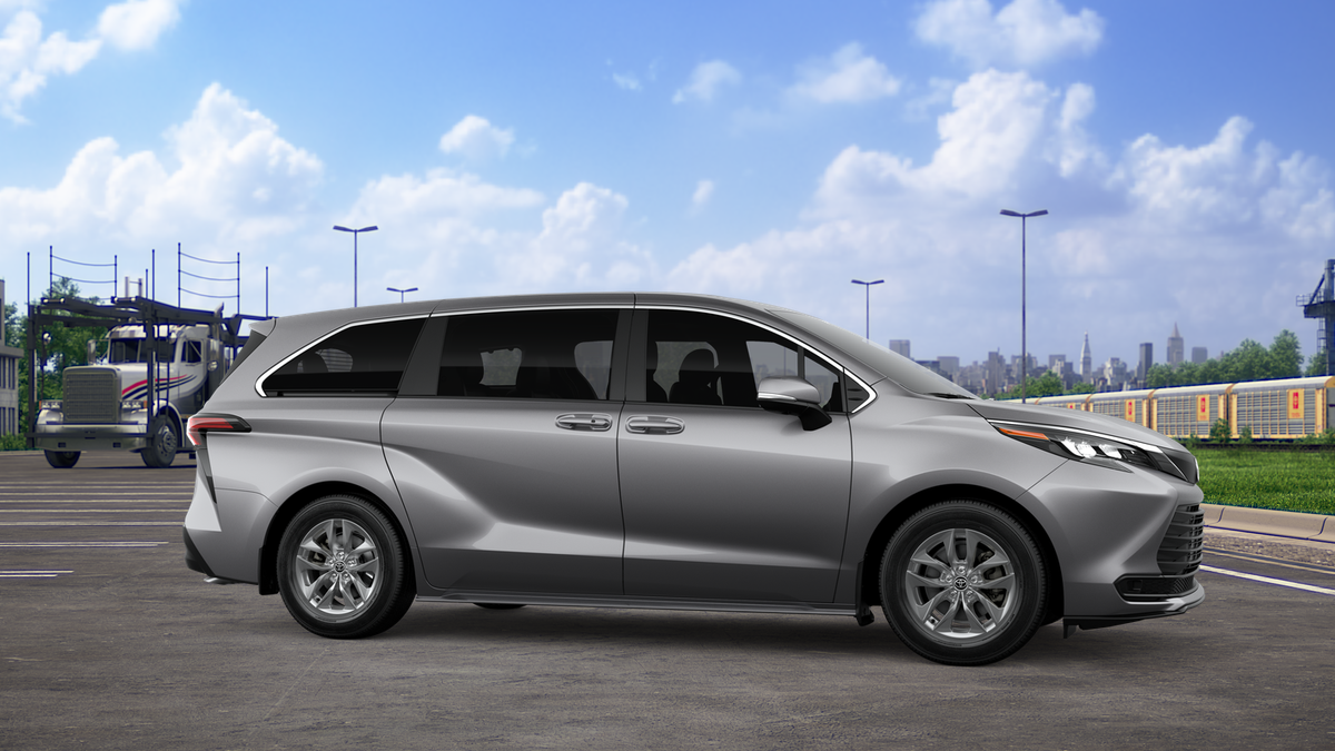 2026 Toyota Sienna LE