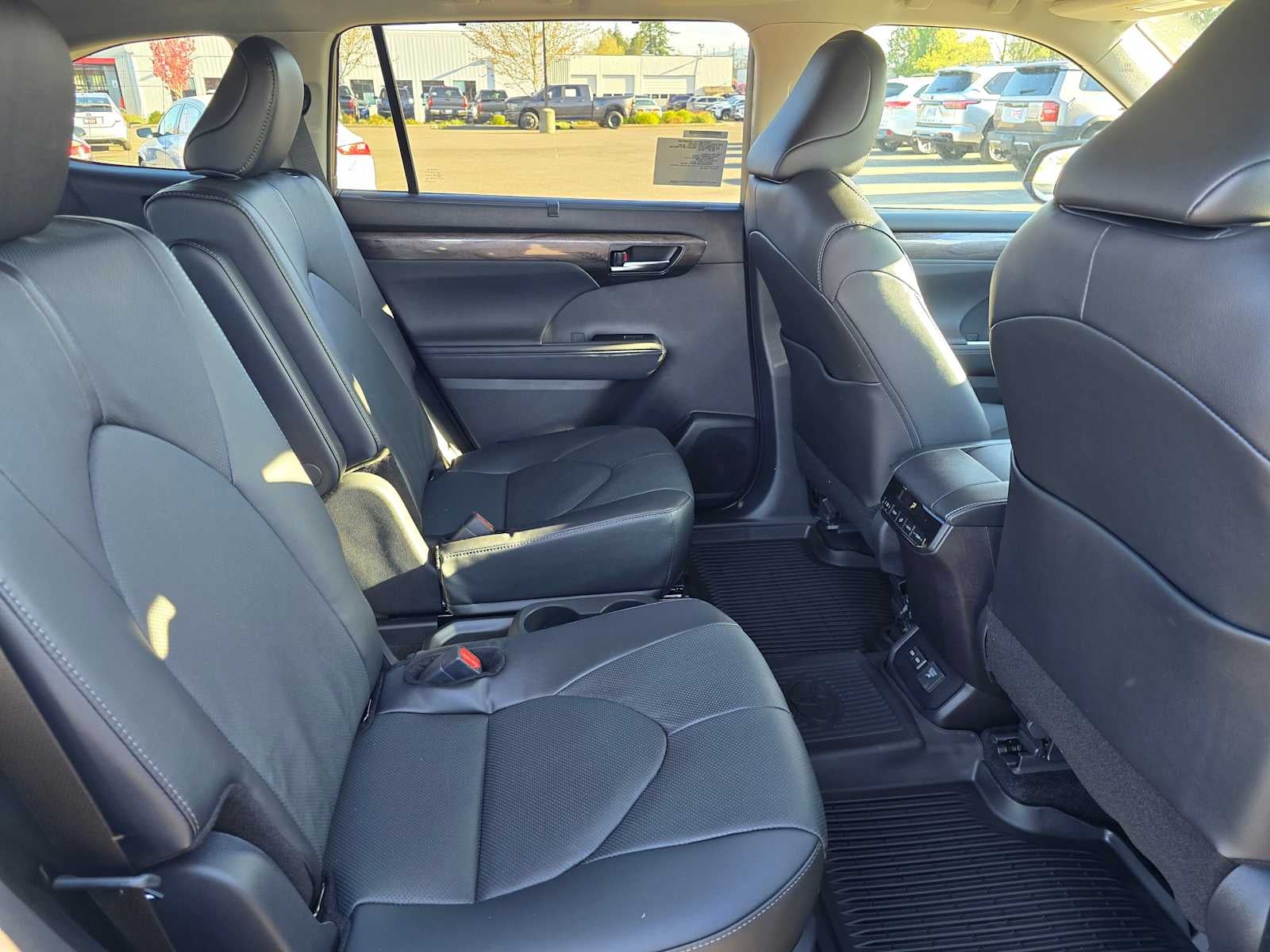 2026 Toyota Highlander Hybrid Limited