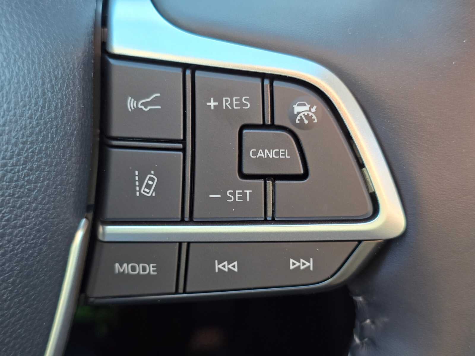 2026 Toyota Highlander Hybrid Limited